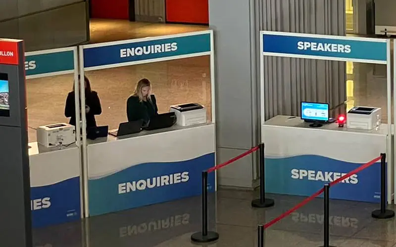 Enquiry desk